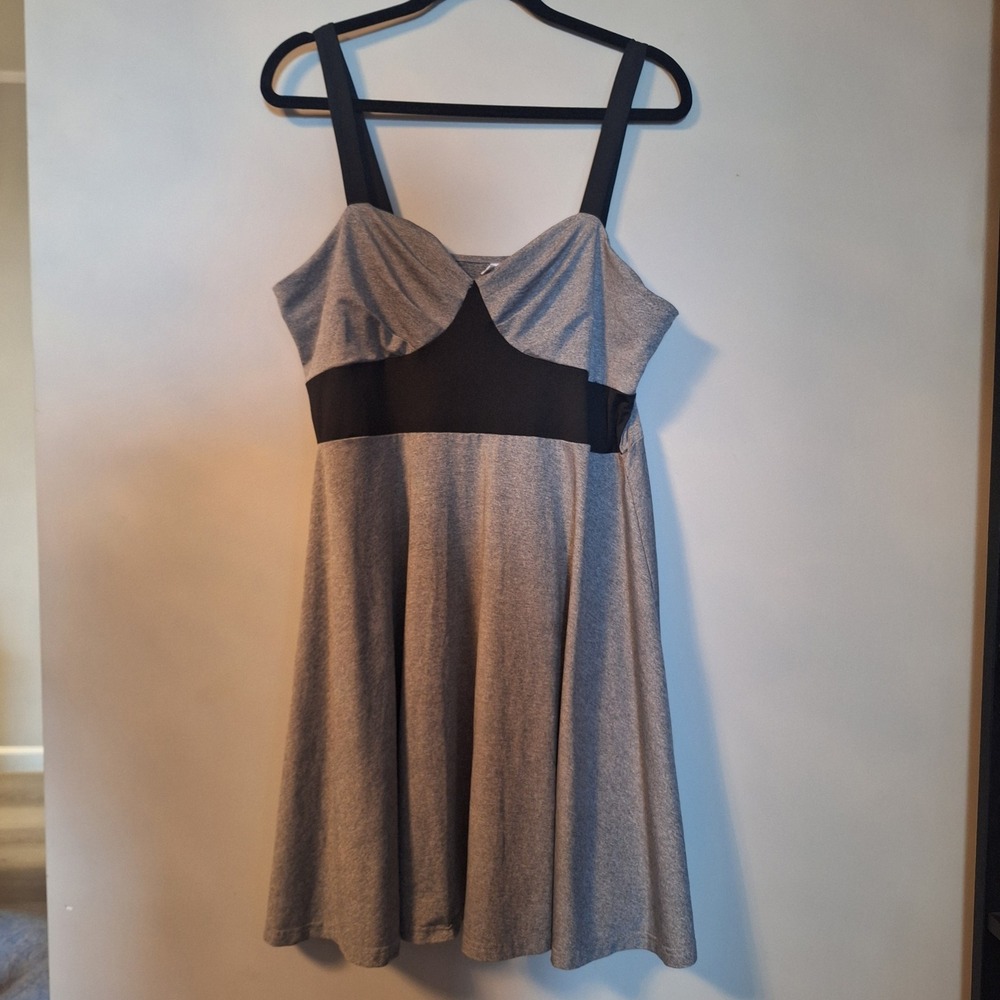 Dressfo Gray Heathered Skater Dress Black Straps Sweetheart Neck Size 14